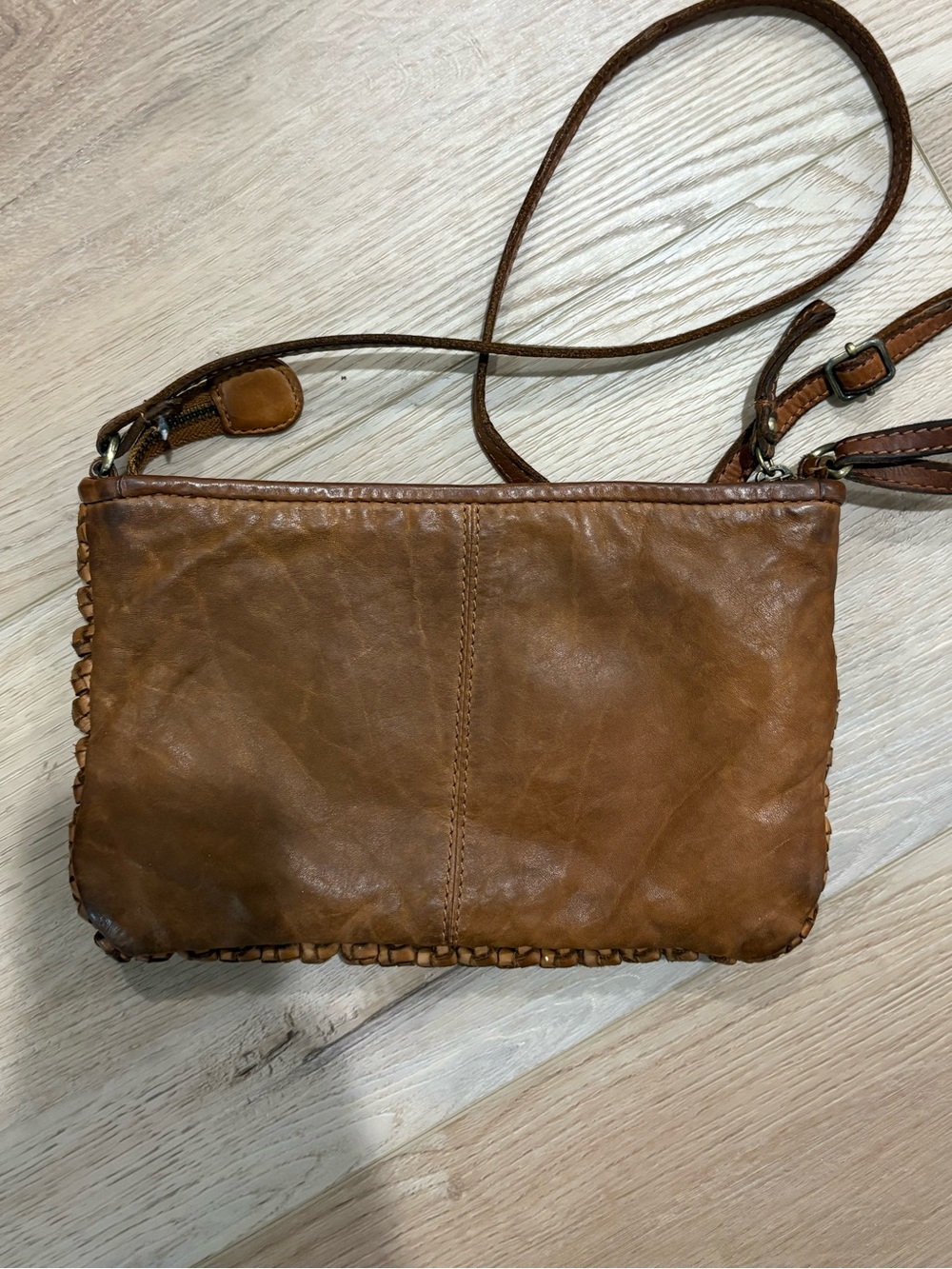 100% leather knotted adjustable strap purse , EUC - Picture 2 of 6